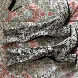 Snakeskin Patterned Knee-High Boots